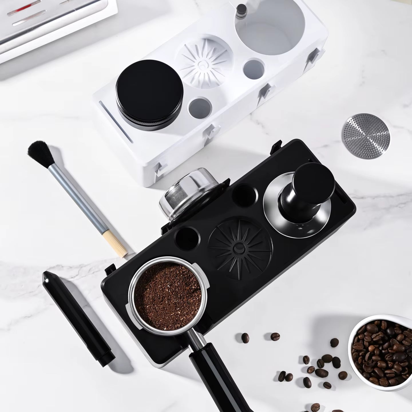 Coffee Tamping Station (Black/White)